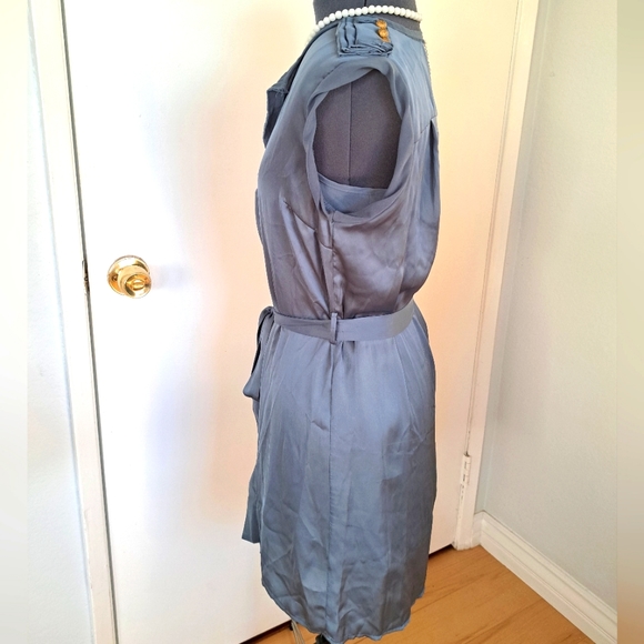 Dusky BLUE Tie Waist Shift Dress Silky Stylized Buttons Midi Love 21 Size SMALL - Picture 8 of 13